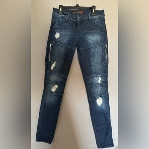 Guess jeans stretchy skinny very comfortable great condition